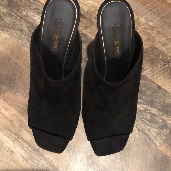 Luis Vuitton high heel suede open toe mule size 39 worn once - Picture 3 of 5